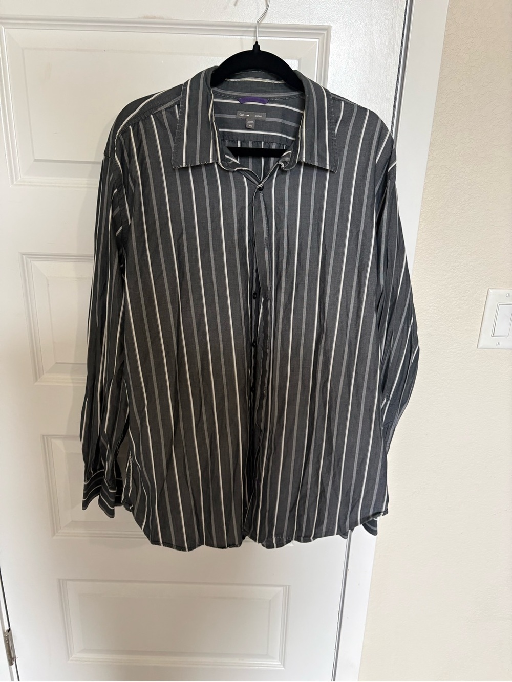 GAP Men's Black Shirt with White Vertical Stripes